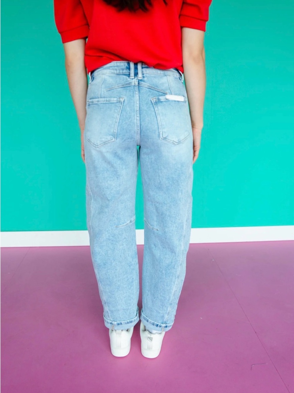 Risen Light Wash Barrel Jeans - Picture 4 of 6